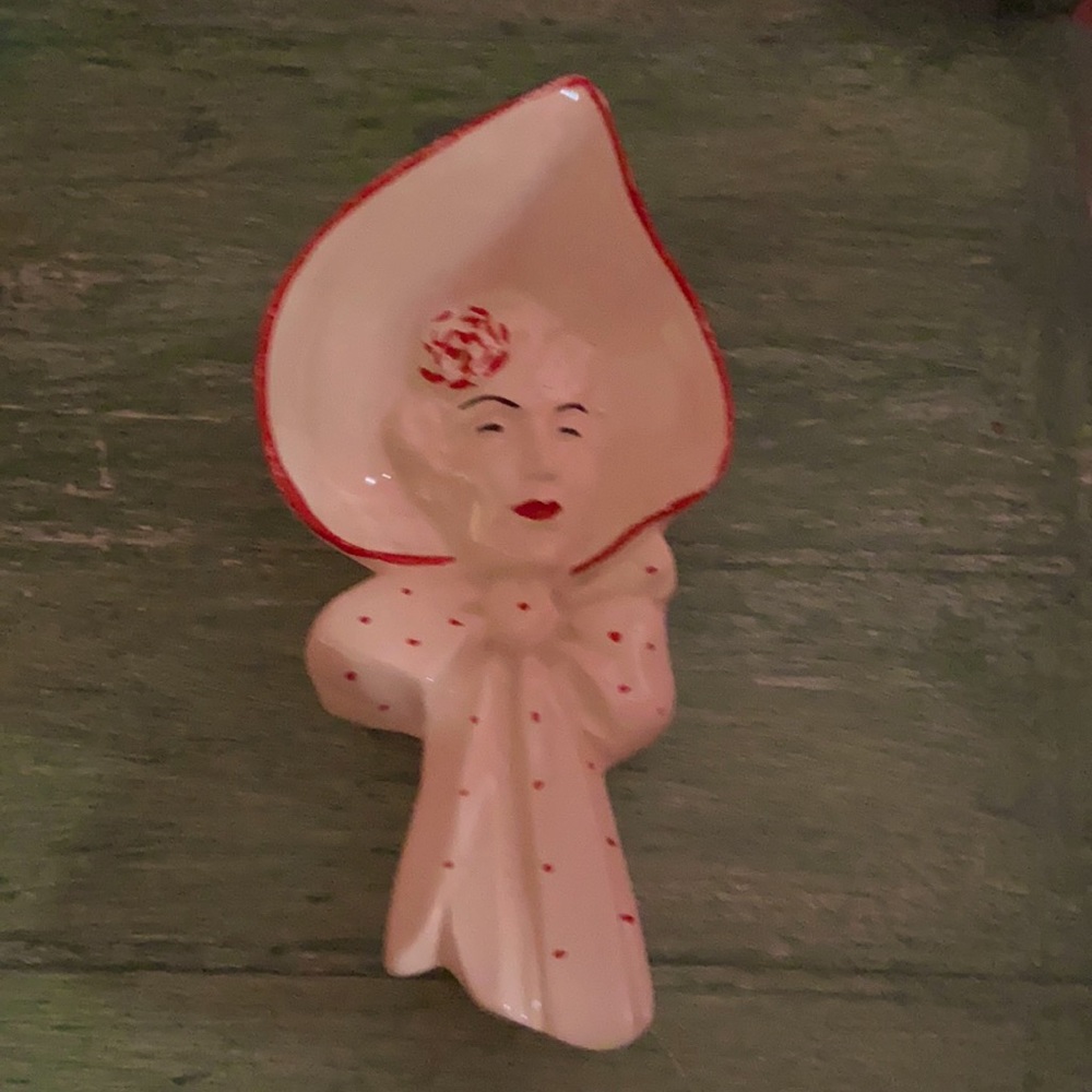 Vintage McCoy Lady in a Bonnet wall pocket planter